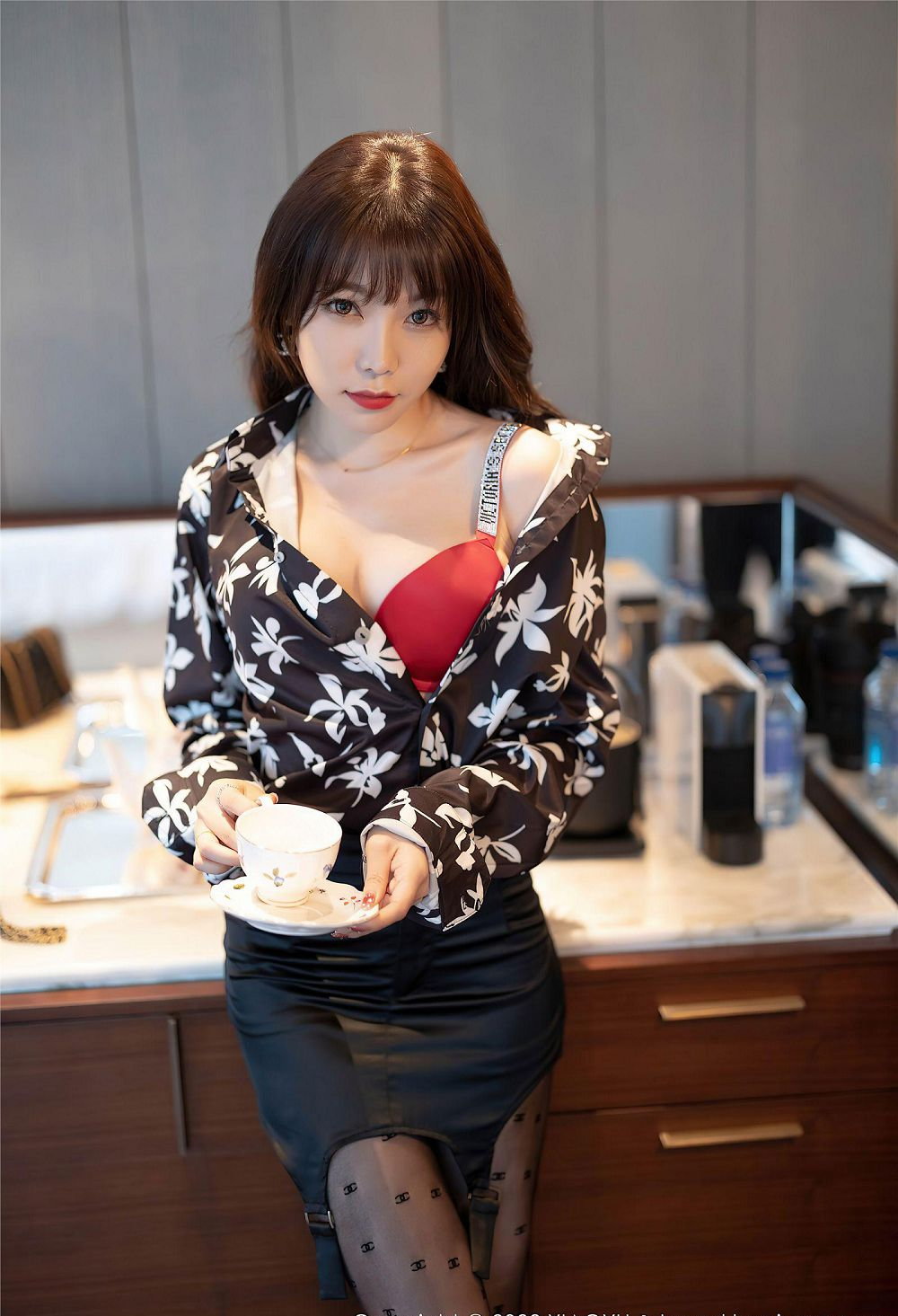  [XIAOYUӰ] Vol.693 Ƴ ¶ɫ˿  ڶȹ  ģ ֥֥Booty Ȼͼ P.5